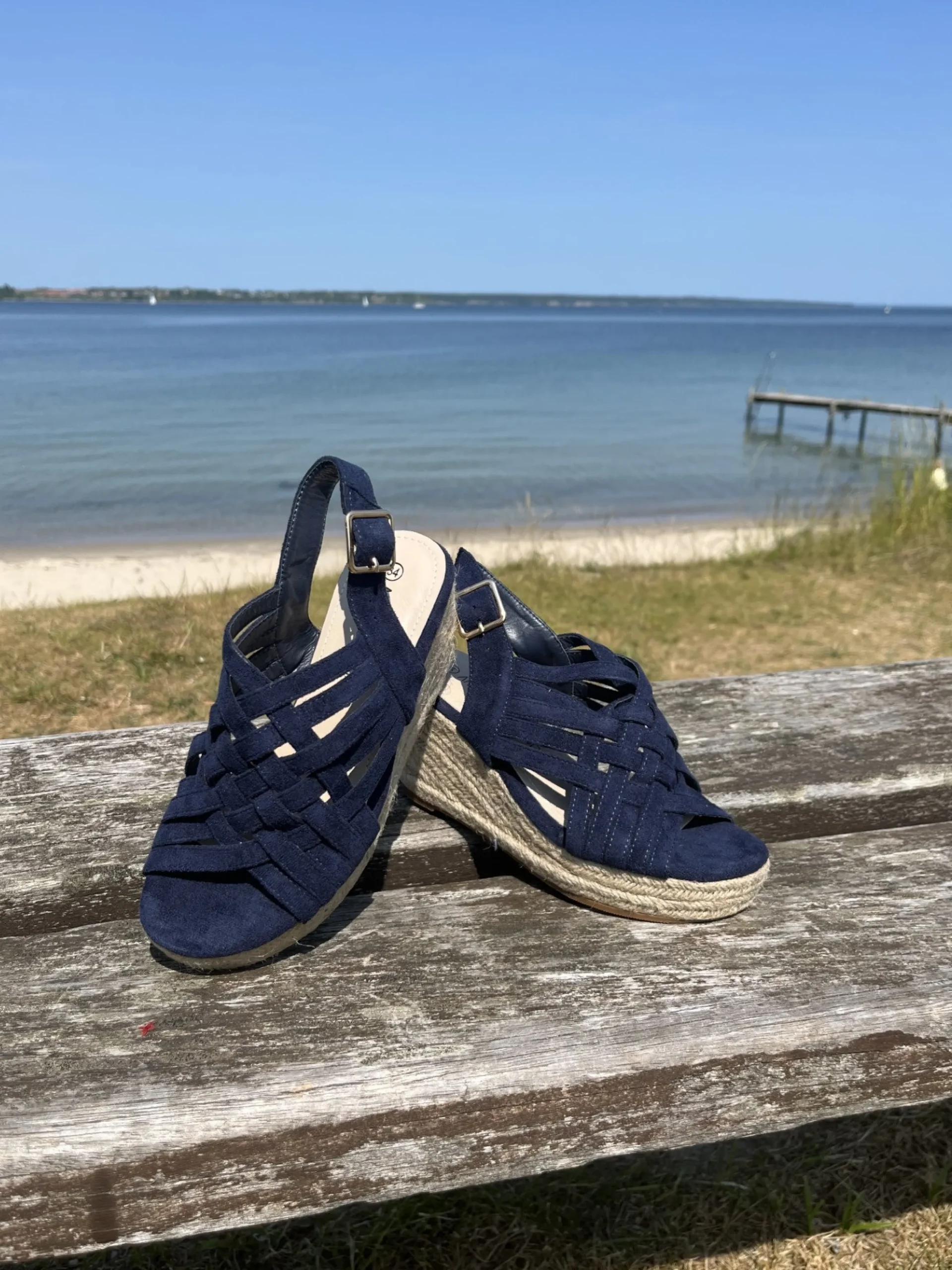 andres_machado__bl_sandal_1.webp Andres Machado - Blå sandal