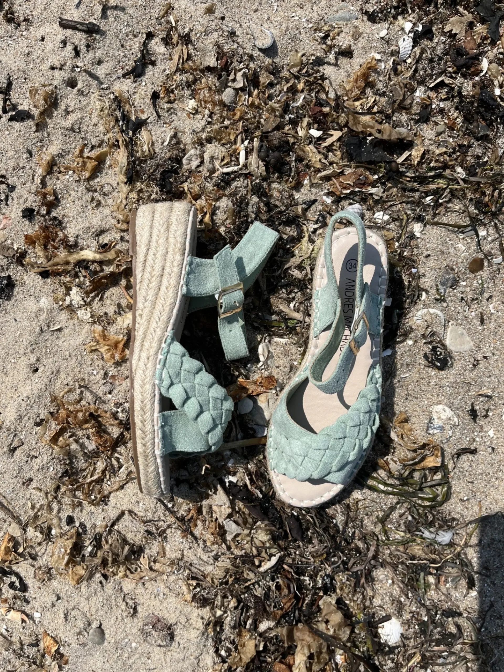 andres_machado__grn_sanda_1.webp Andres Machado - Grøn sandal