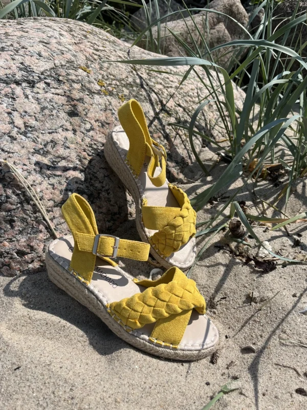 andres machado - gul sandal