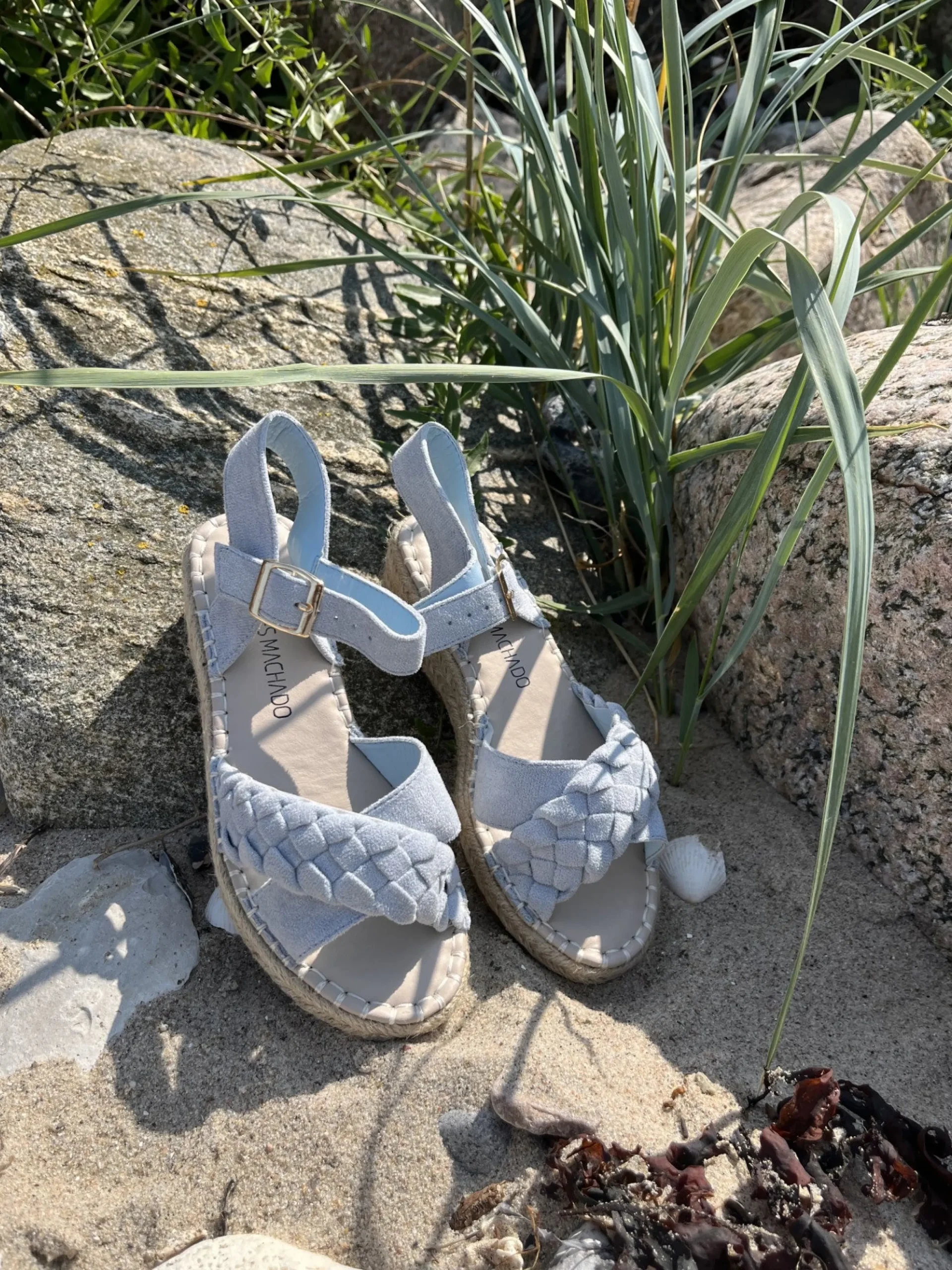 andres_machado__lysebl_sa_2.webp Andres Machado - Lyseblå sandal