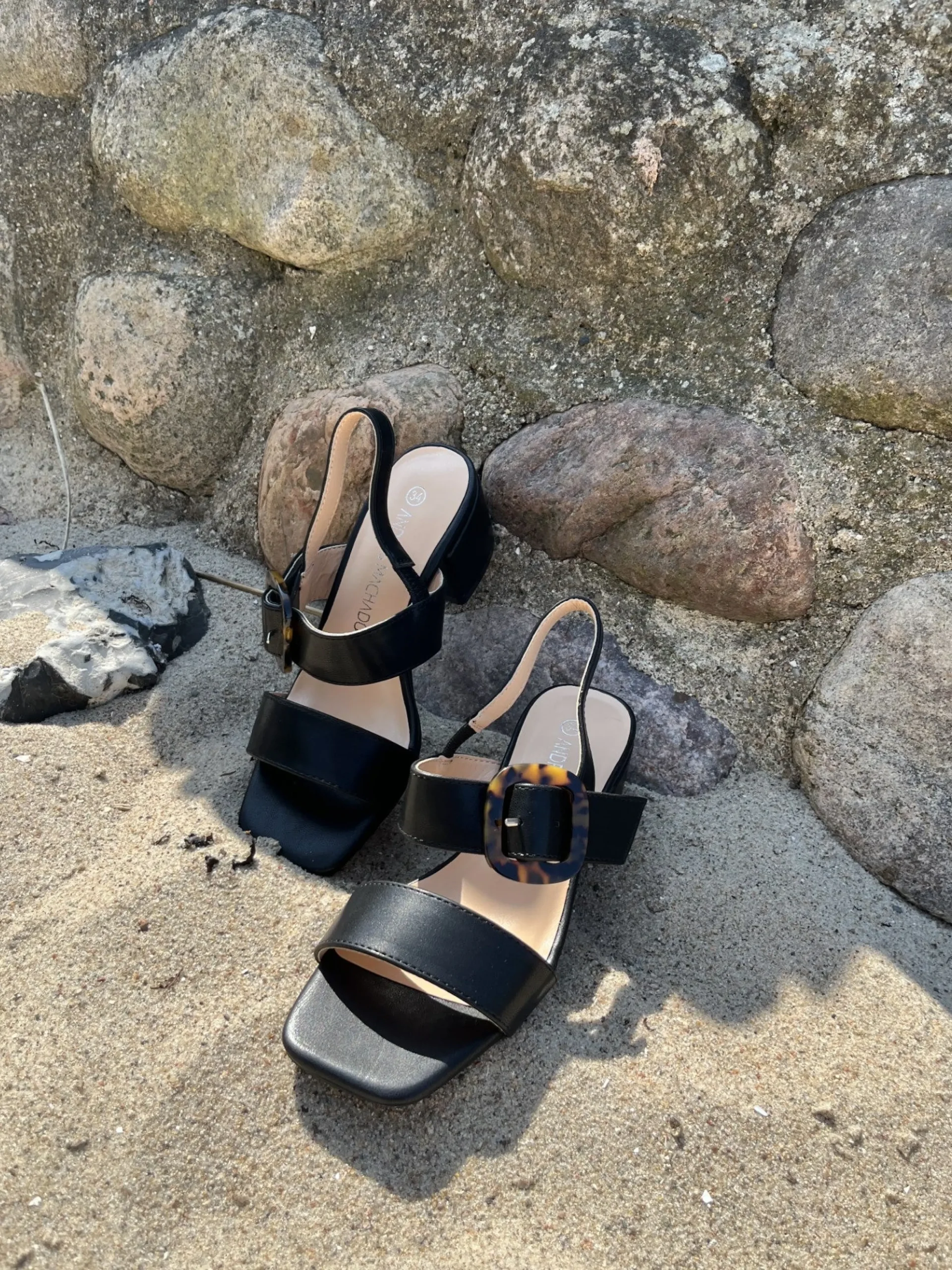 andres_machado__sort_sand_0-2.webp Andres Machado - Sort sandal