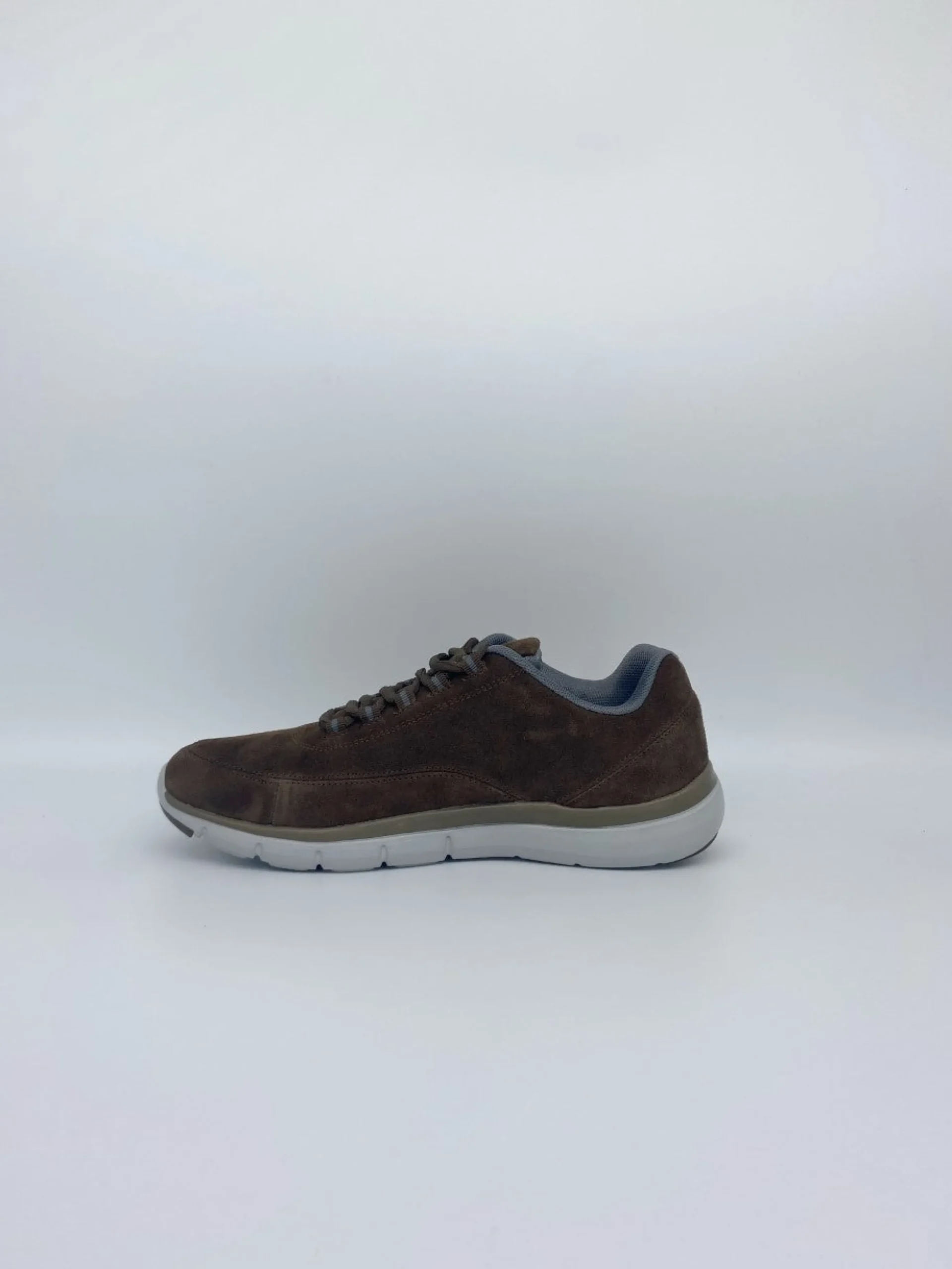 brtting__sneakers_1.webp Brütting - Sneakers