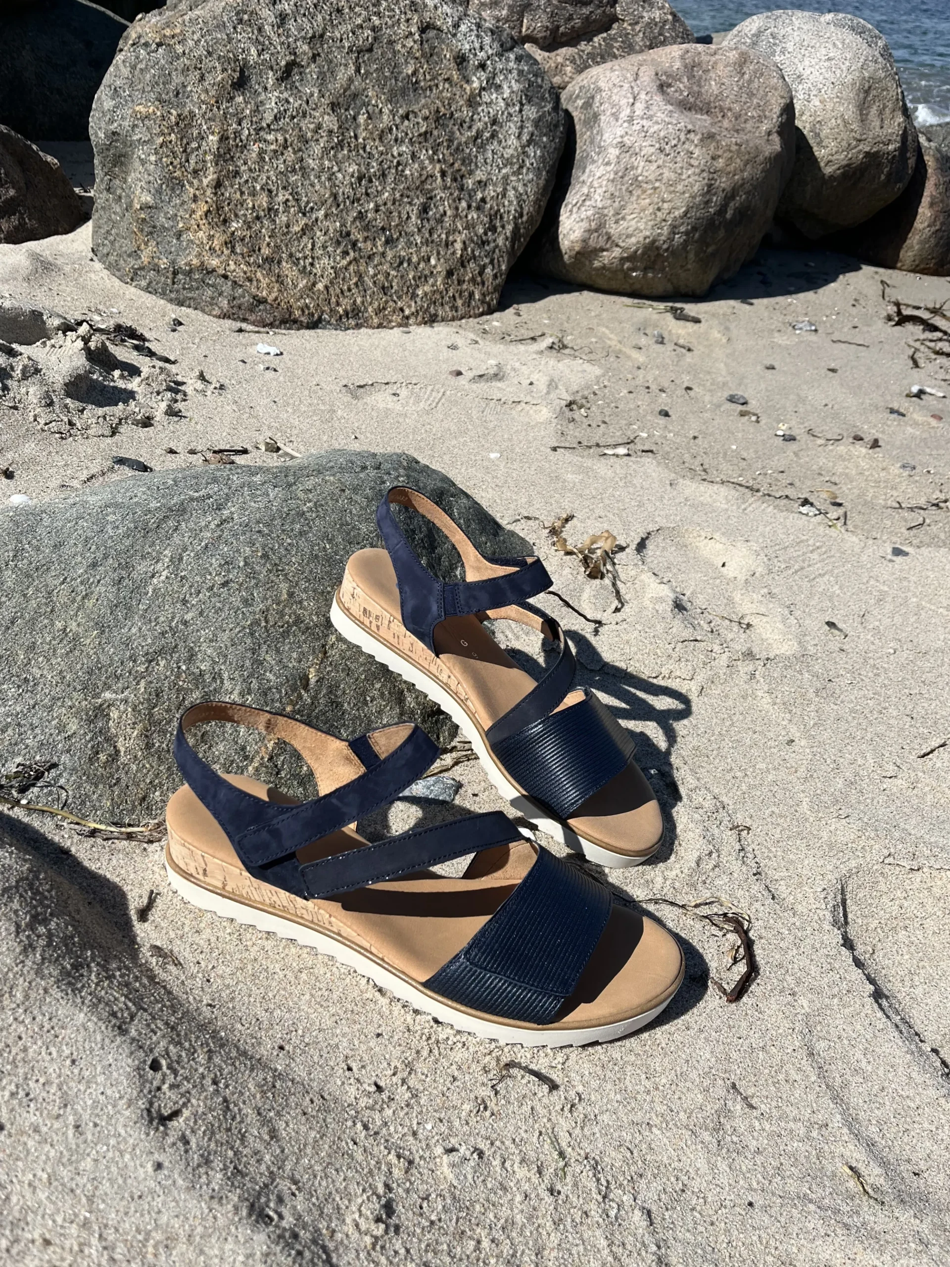 gabor__mrkebl_sandal_vidd_3.webp Gabor - Mørkeblå sandal (Vidde G)