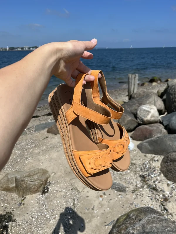 Gabor - Orange sandal