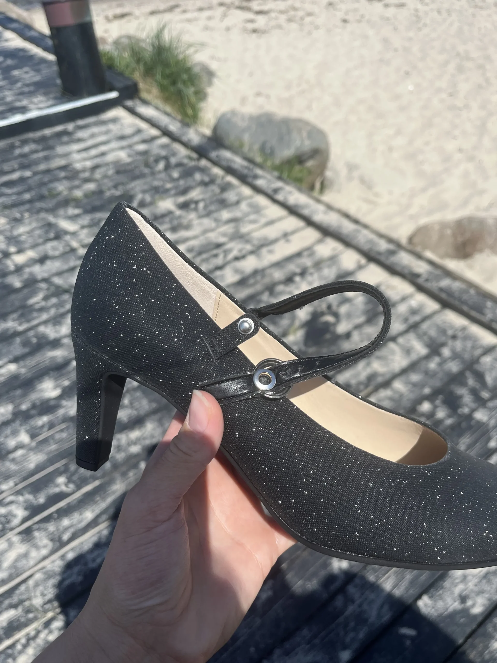 gabor__sort_glimmer_pumps_2.webp Gabor - Sort glimmer pumps