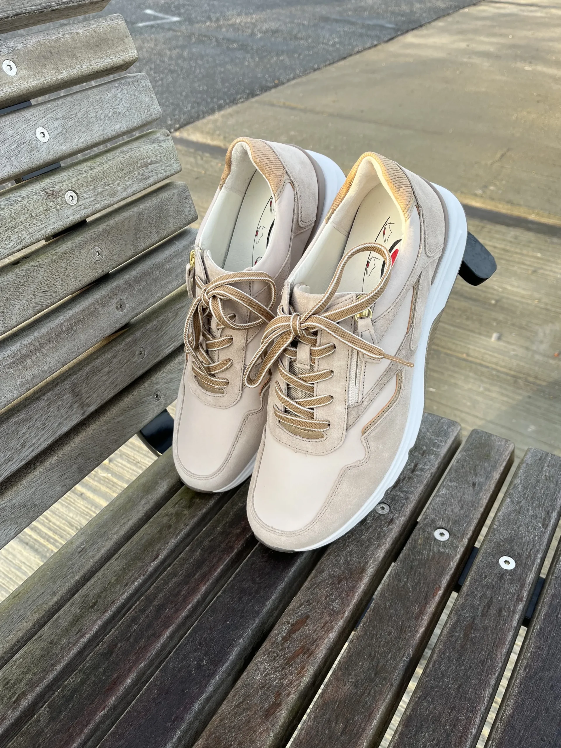 gabor_rolling_soft__lys_s_1.webp Gabor Rolling Soft - Lys sneakers
