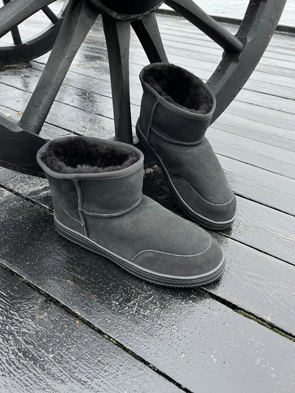 New Zealand Boots - Black