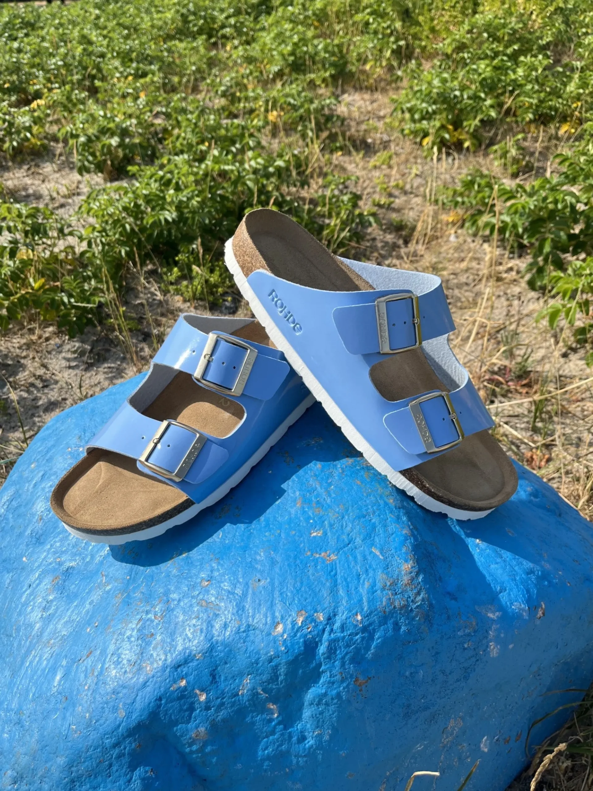 rohde__bl_lak_sandal_2.webp Rohde - Blå lak sandal