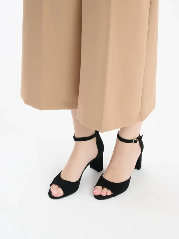 Rylko - Sort ruskind sandal