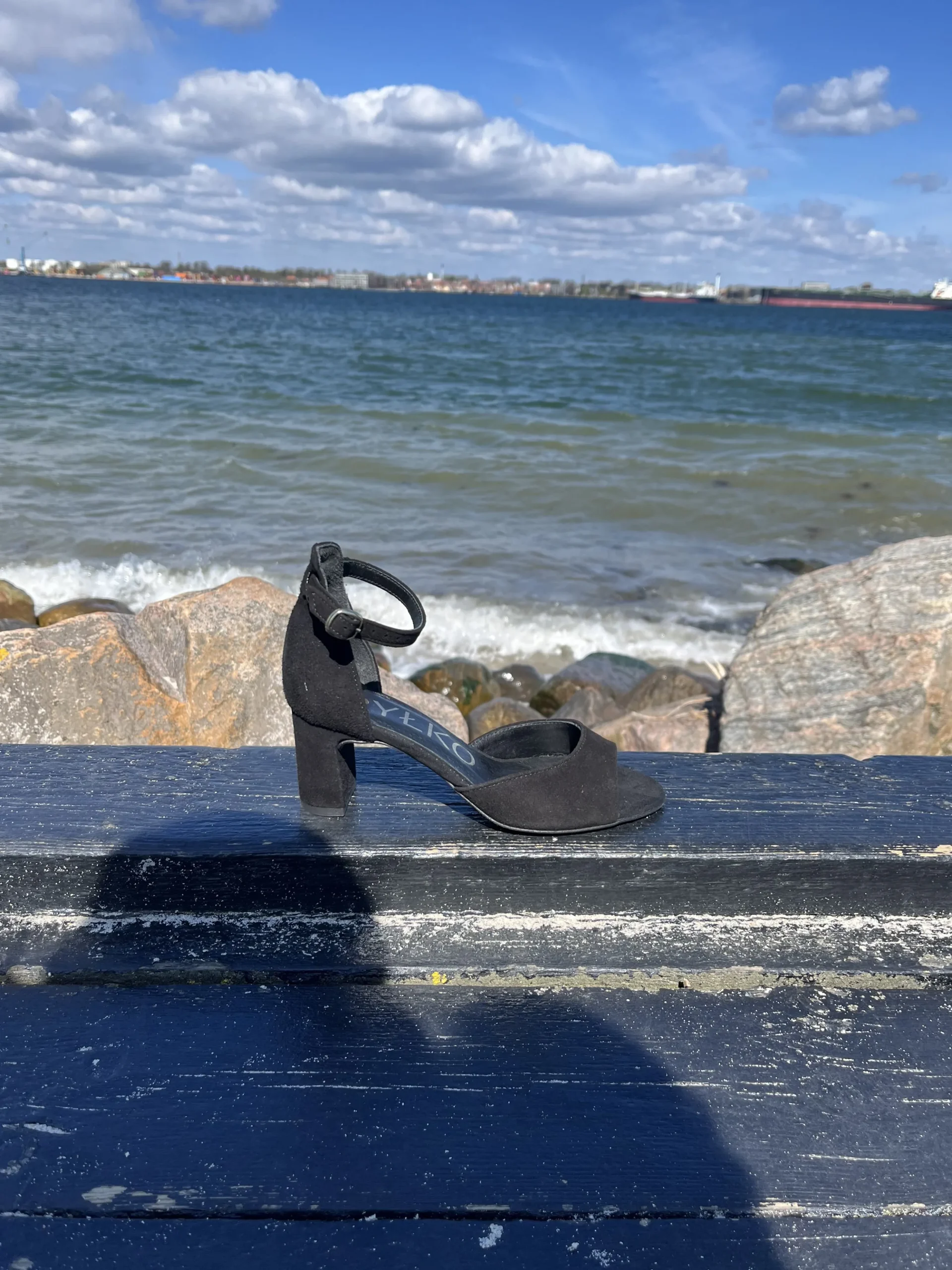 rylko__sort_ruskind_sanda_2.webp Rylko - Sort ruskind sandal